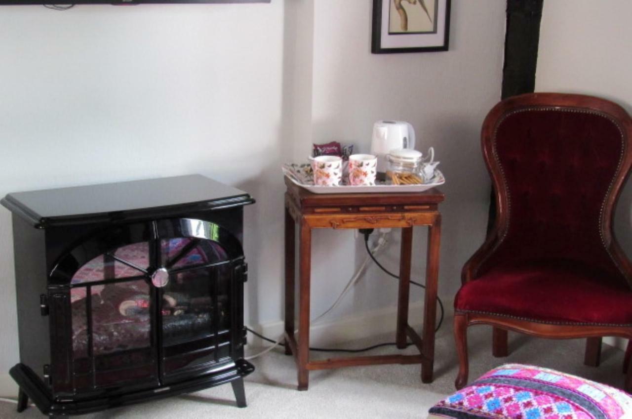 ברידג'ווטר The Old Vicarage Hotel & Restaurant מראה חיצוני תמונה A tea table